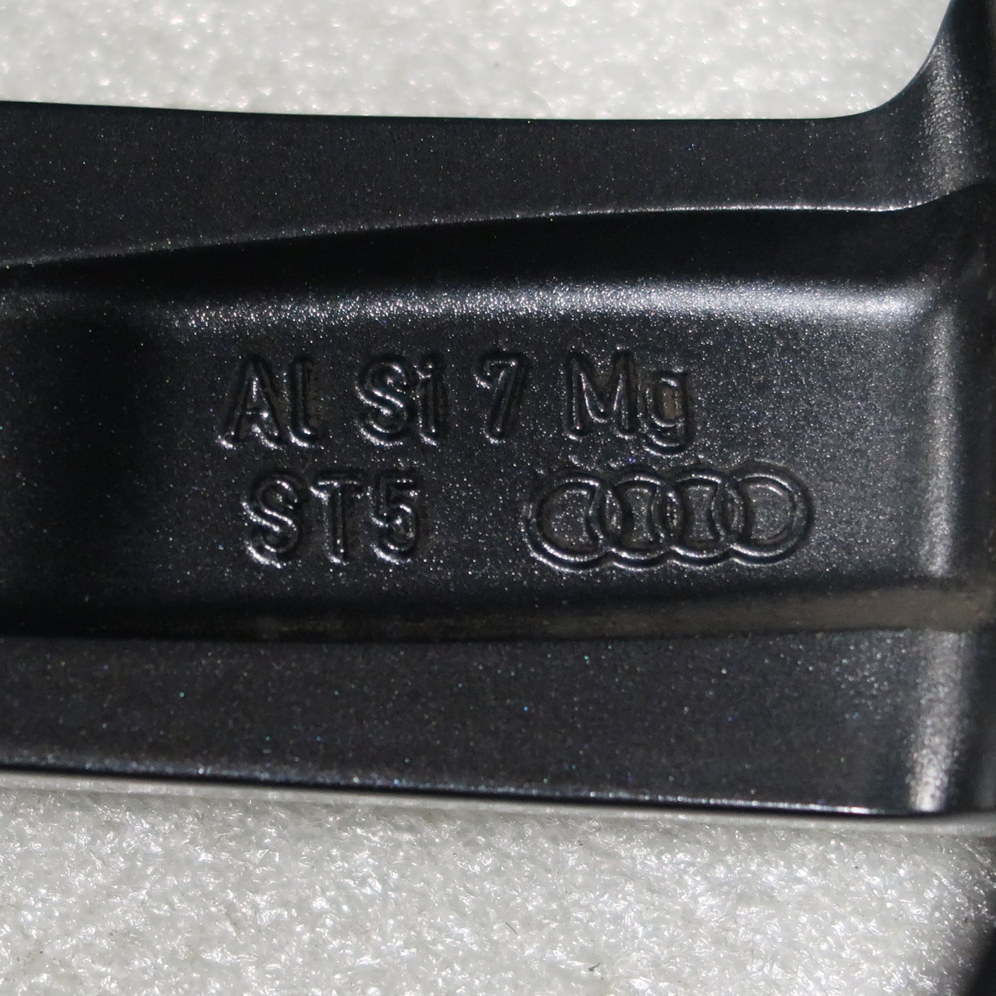 Audi Q3 SQ3 F3 19 inch originele velgen 83A601025D | All Season banden