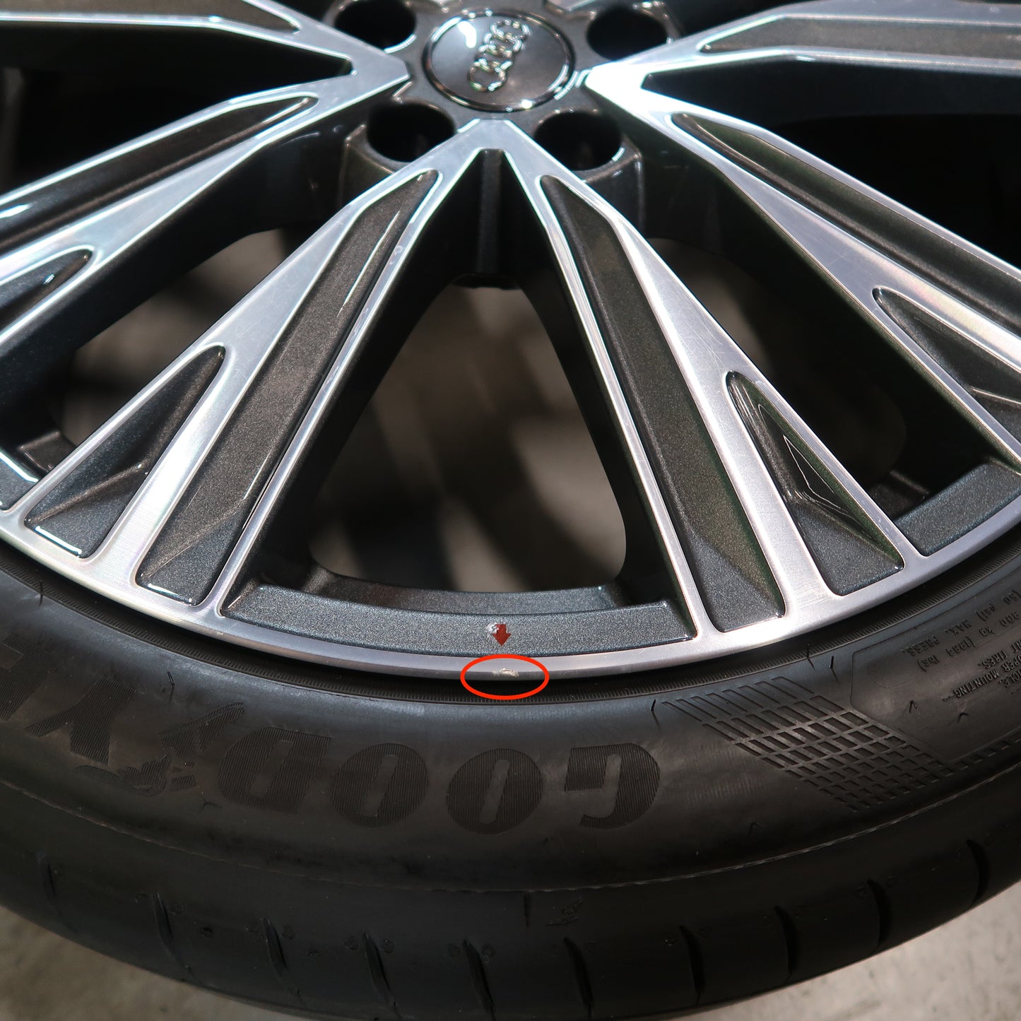 Audi A6 S6 C8 20 inch originele velgen 4K0601025EG | Zomerbanden