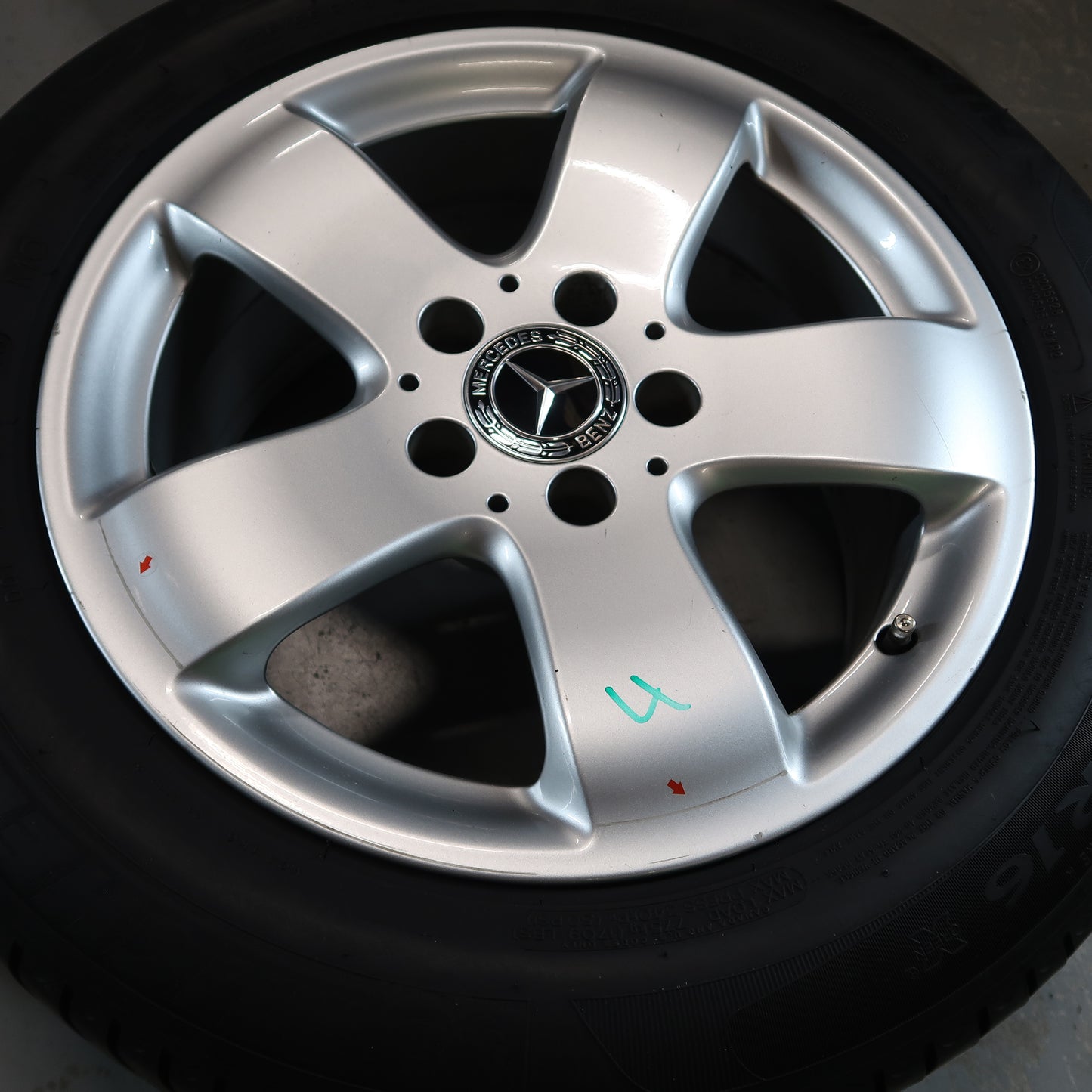 Mercedes E Klasse W211 16 inch originele velgen A2114014502 | Zomerbanden