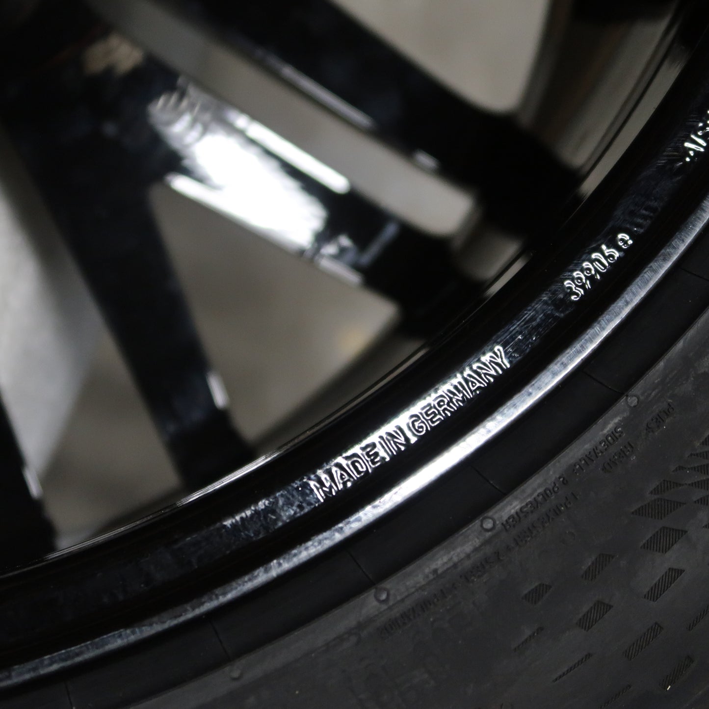 Porsche Cayenne E3 II Turbo 22 inch originele velgen 9Y0601025DR | 9Y0601025DS | Zomerbanden