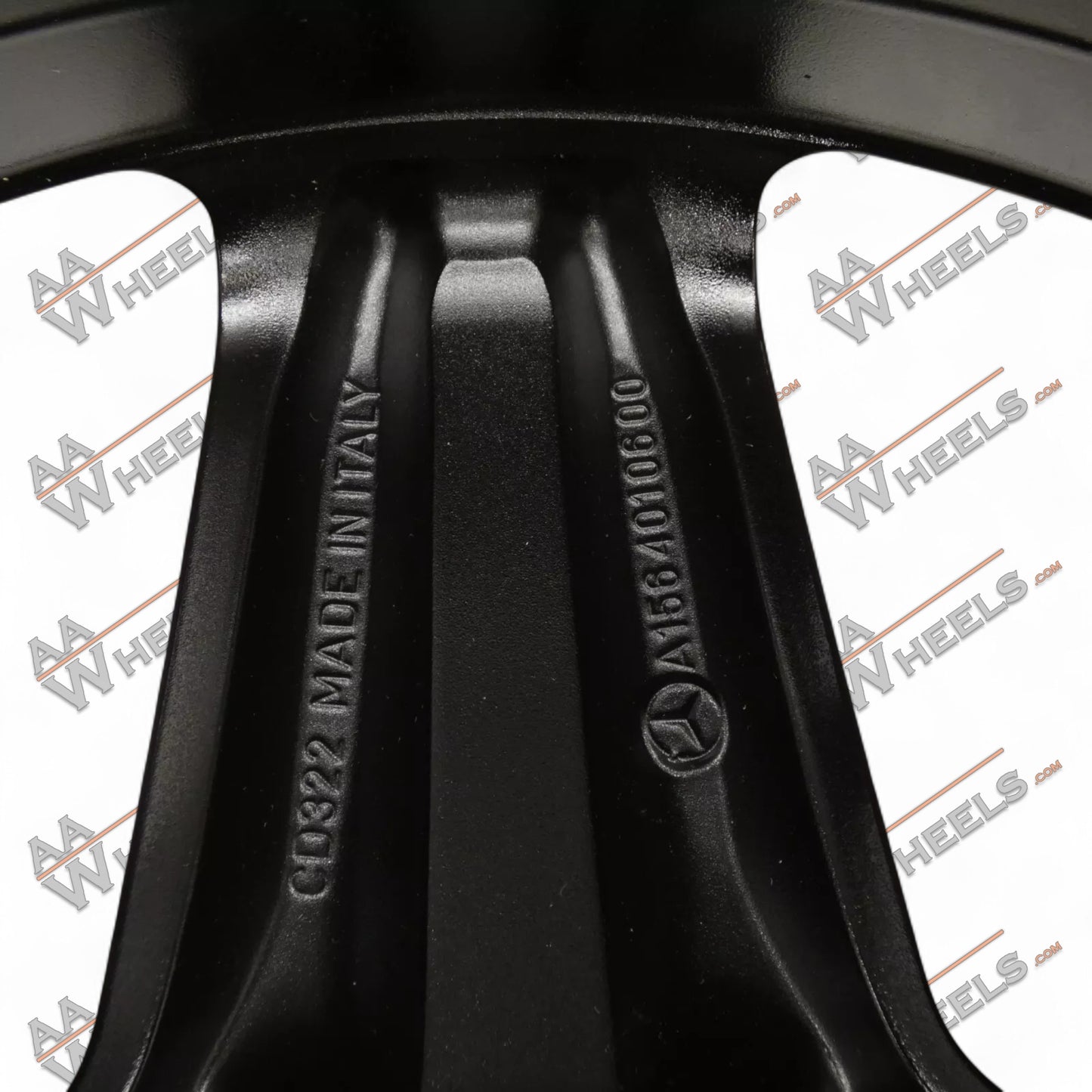 Mercedes GLA X156 10 spaak AMG 19 inch originele velgen A1564010600