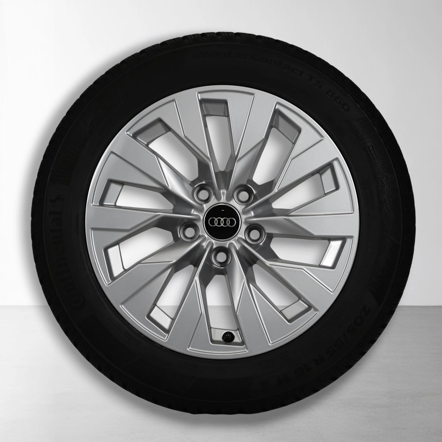 Audi A3 8Y 16 inch originele velgen 8Y0601025T | Winterbanden