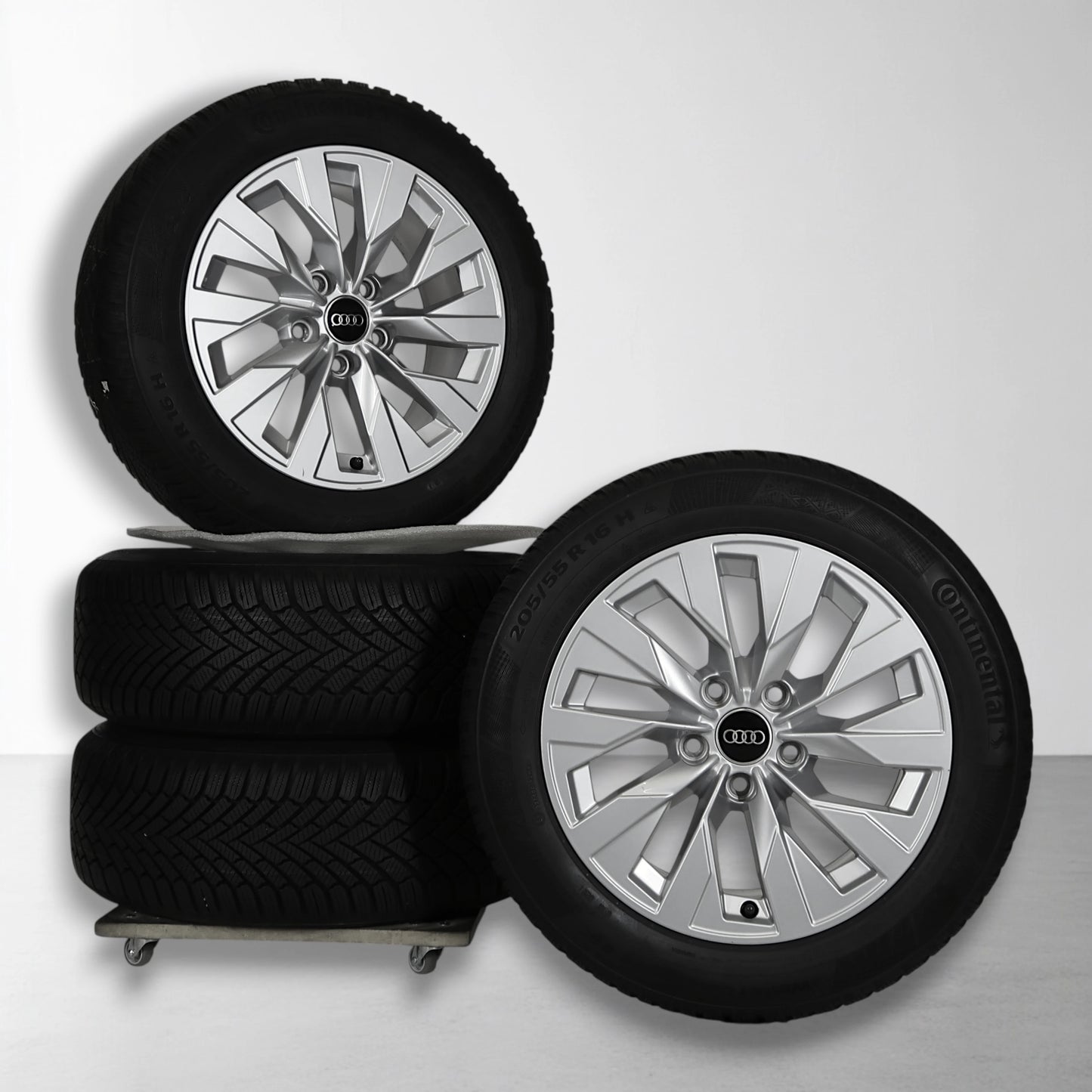 Audi A3 8Y 16 inch originele velgen 8Y0601025T | Winterbanden