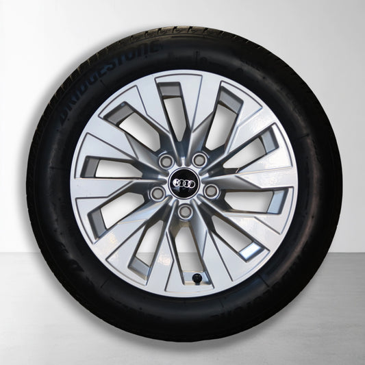 Audi A3 8Y 16 inch originele velgen 8Y0601025T | Zomerbanden