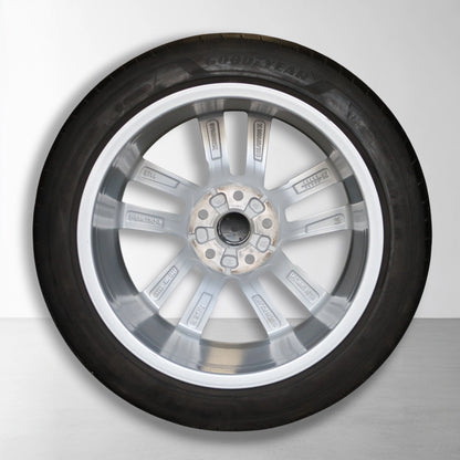 Audi A3 8Y 17 inch originele velgen 8Y0601025E | Zomerbanden