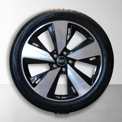 Audi A5, S5 B10 FU 19 inch originele velgen 8B3601025AR | Zomerbanden