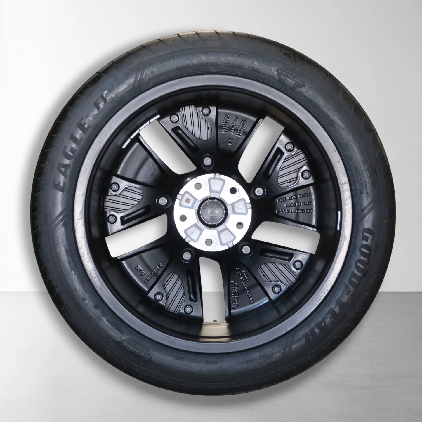 Audi Q6 SQ6 E Tron GF 21 inch originele velgen 85H601025AQ | 85H601025AR | Zomerbanden