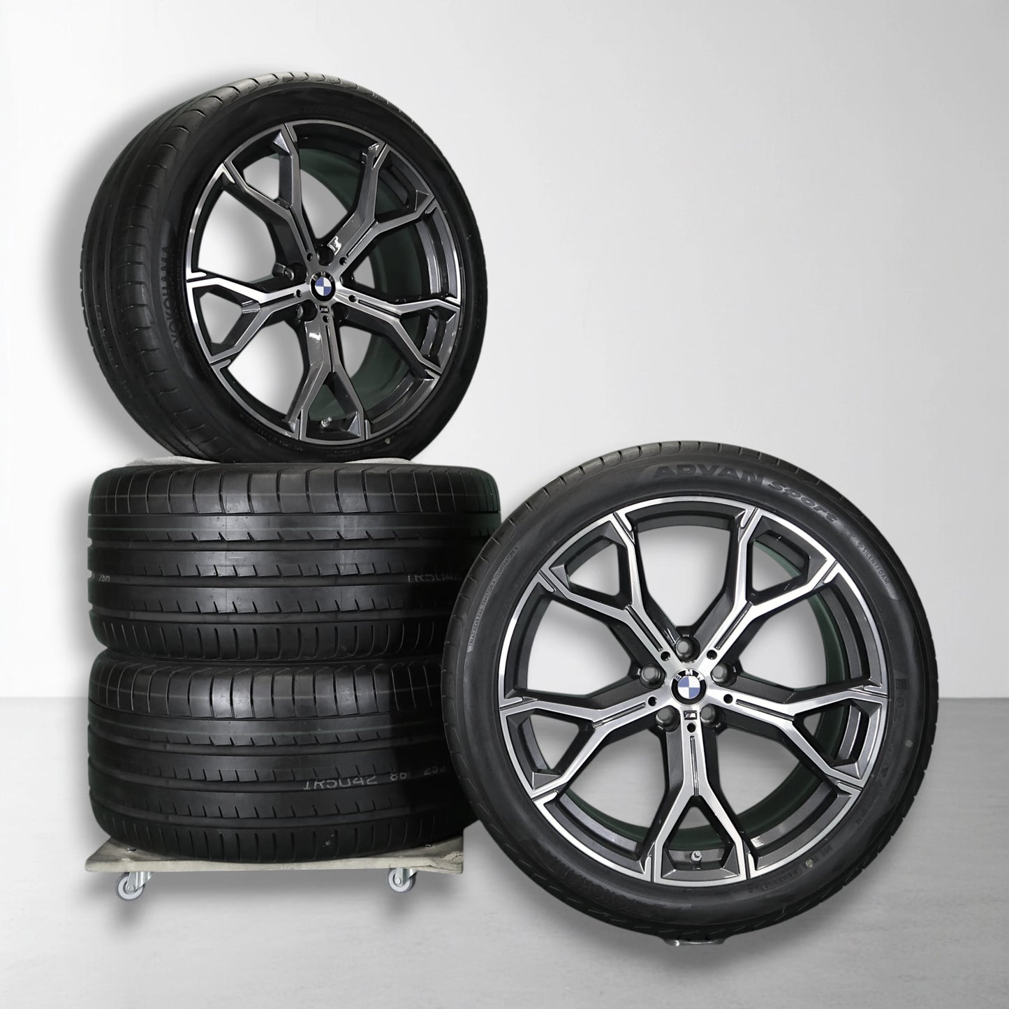 BMW velgset met zomerbanden, 21 inch: lichtmetalen velg met zwart bandenprofiel