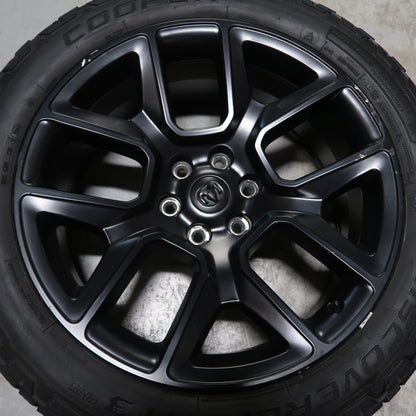 Dodge RAM 1500 22 inch originele velgen 5YD61TRMAB | All Season banden