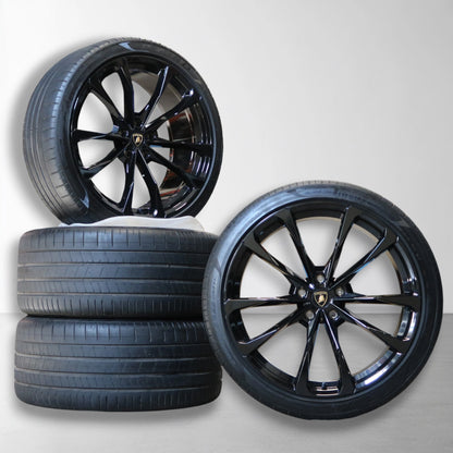 Lamborghini Urus 23 inch originele velgen 4ML601025BA | 4ML601025BB | Zomerbanden