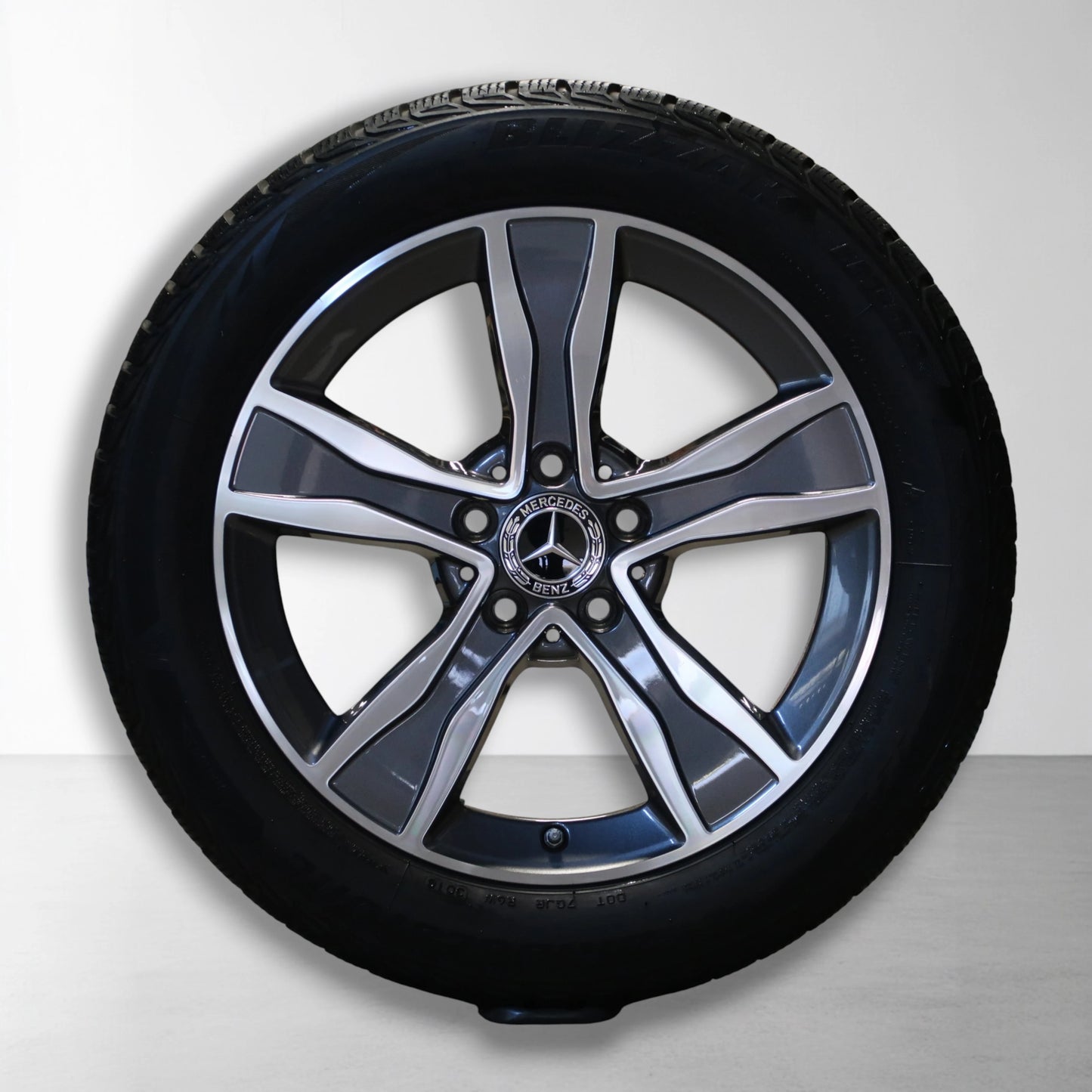 Mercedes C Klasse W205 17 inch originele velgen A2054010800 | Winterbanden
