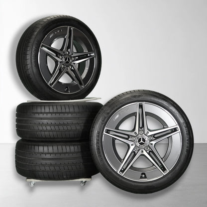 Mercedes lichtmetalen velgen met zomerbanden, twee wielen met zilveren spaken