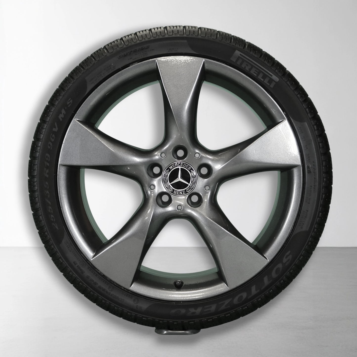 Mercedes CLS W218 19 inch originele velgen A2184010402 | A2184010502 | Winterbanden