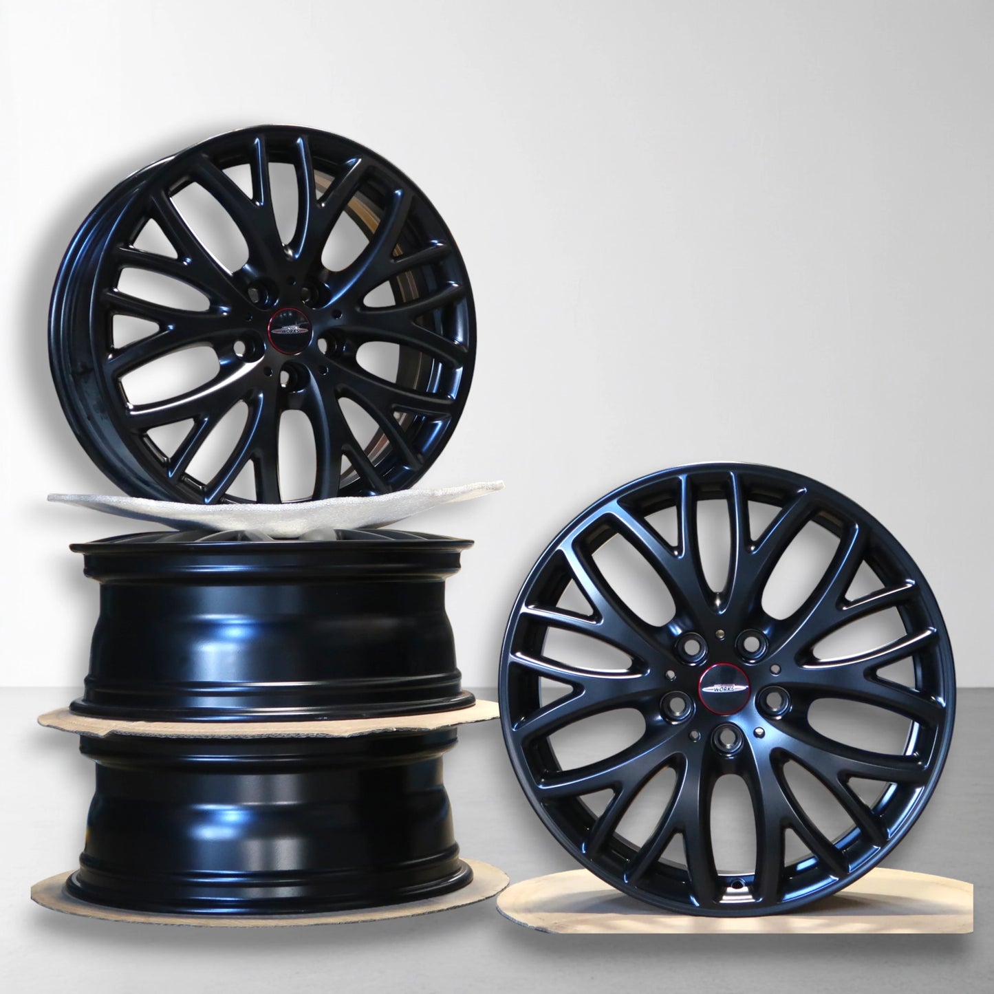 Set velgen met cross-spoke design, donkerblauw/zwart, 18 inch, gestapeld