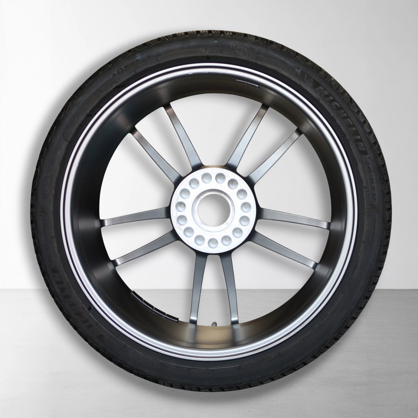 Porsche 911 992 Turbo (S) 20 & 21 inch originele velgen 992601025AB | 992601025AC | Winterbanden