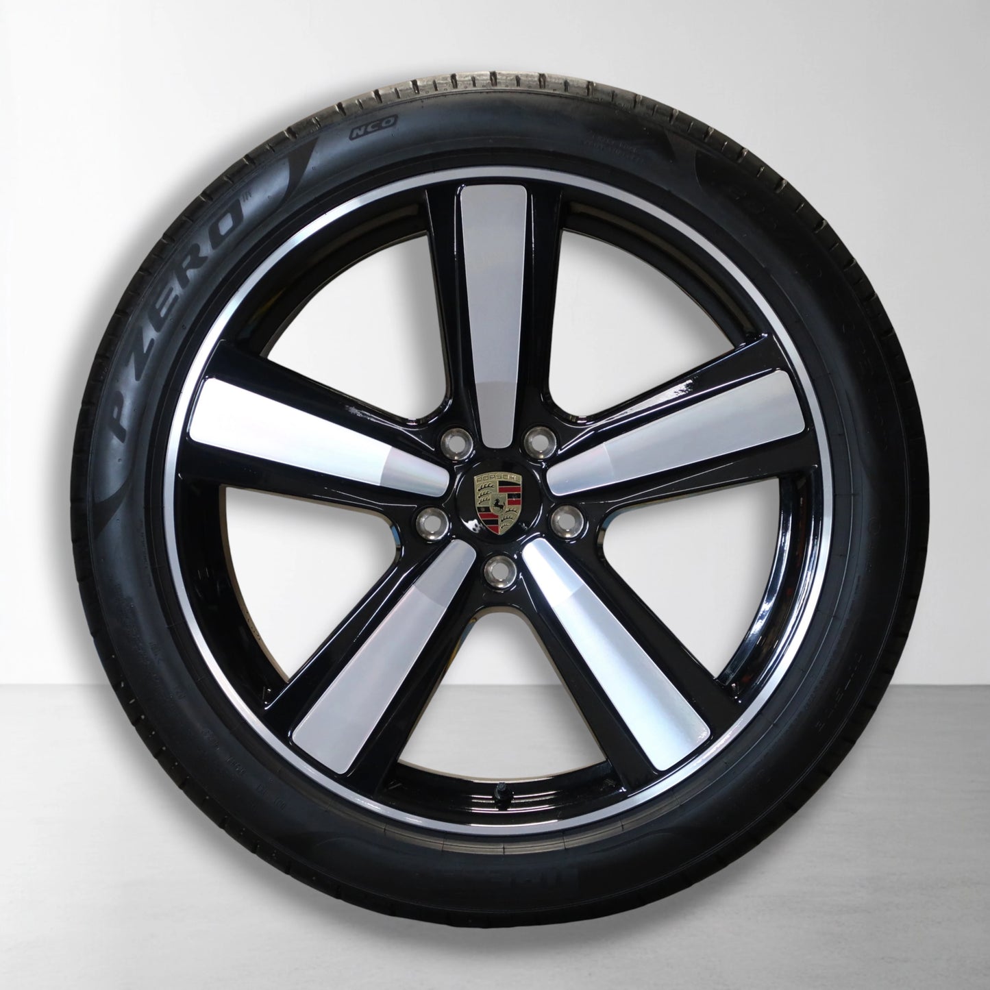 Porsche Cayenne Coupe E3 II Exclusive 22 inch originele velgen 9Y0601025EA | 9Y0601025CE | Zomerbanden