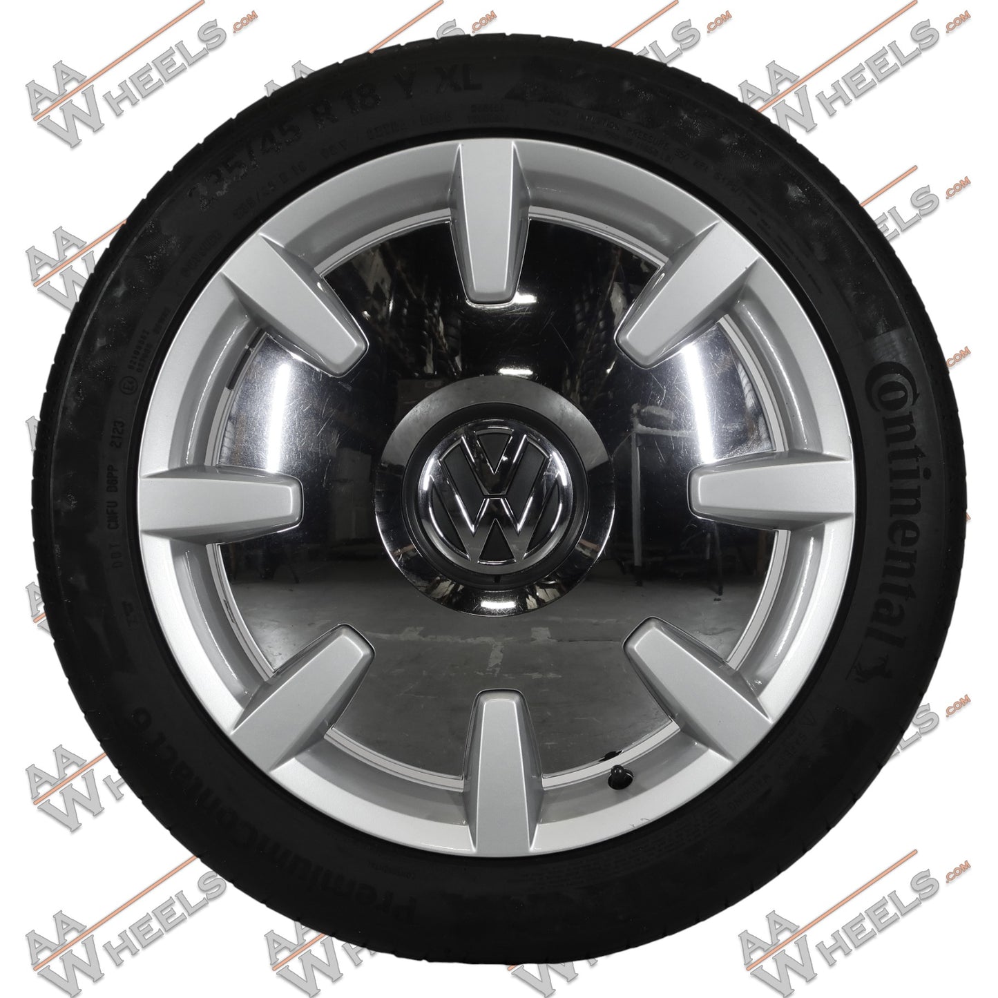 Volkswagen Beetle 5C Disc 18 inch originele velgen 5C0601025H | Zomerbanden