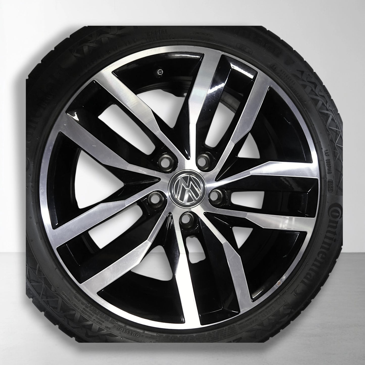 Volkswagen Golf 7 5G Madrid 17 inch originele velgen 5G0601025BT | Zomerbanden